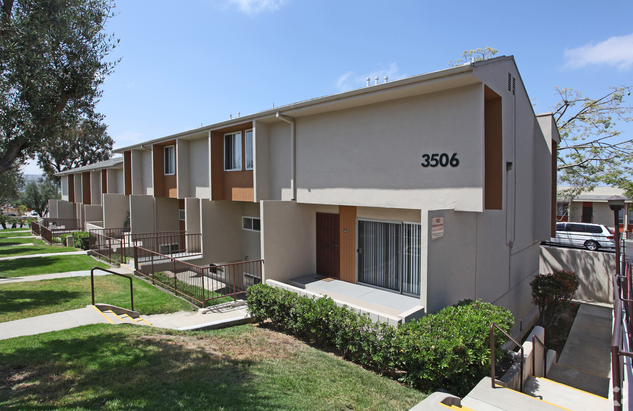 Building Photo - Vista Terrace Hills