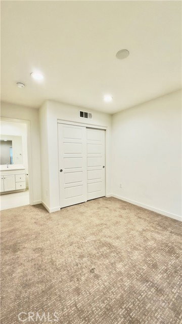 Foto del edificio - 130 Greenleaf Dr
