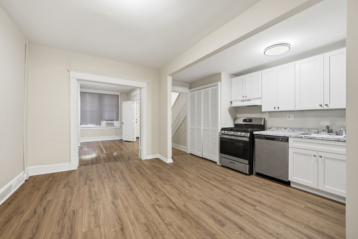 Photo - 711 Harvard St NW (Washington, DC)