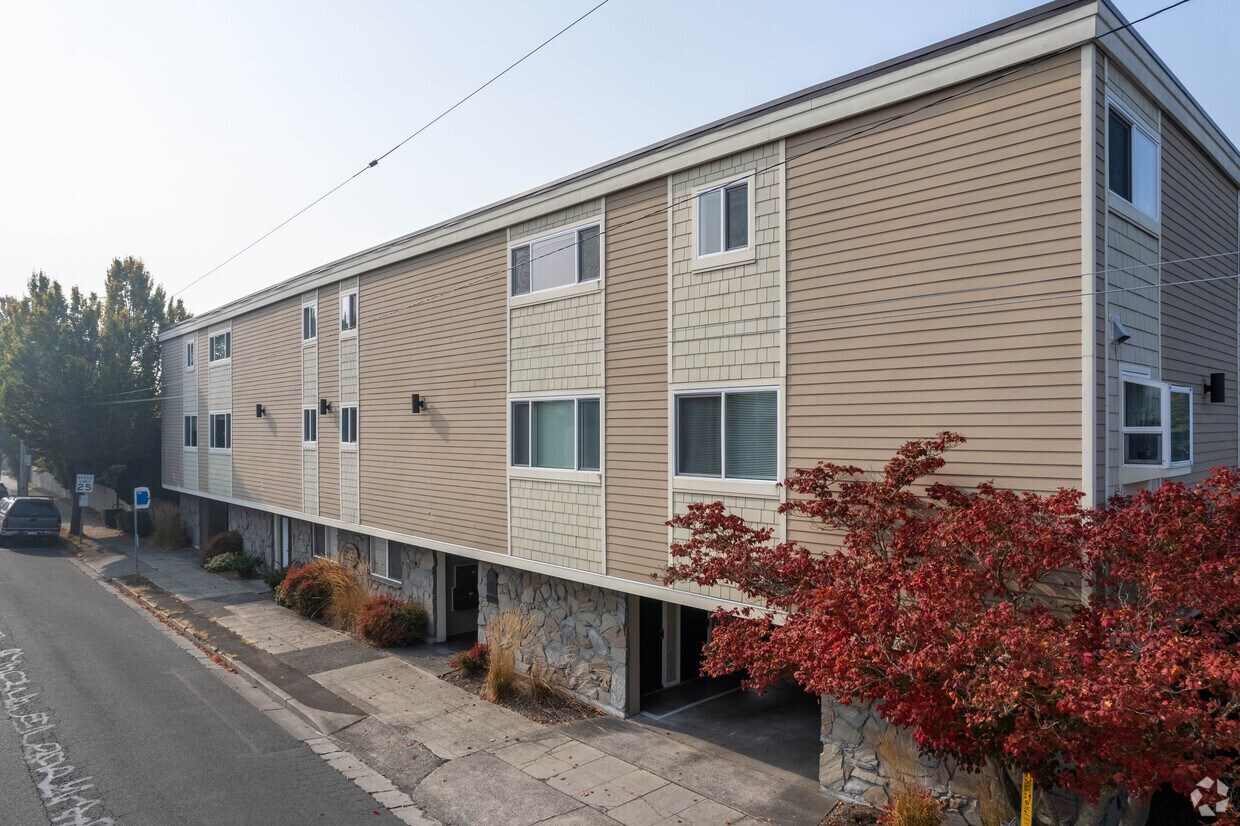 Exterior - 233 3rd Ave N