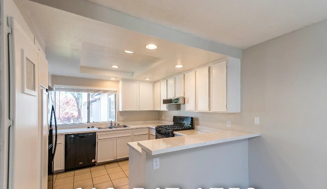 Building Photo - 10282 Norma Gardens Dr