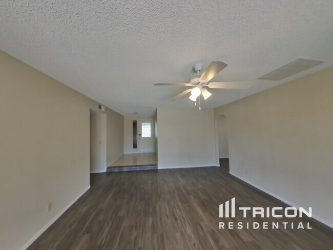 Foto del edificio - 303 W Barrow Drive Chandler AZ