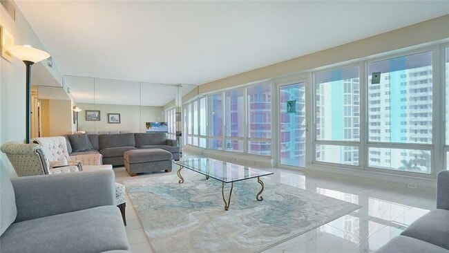 Foto del edificio - 4100 Galt Ocean Dr