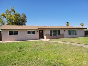 Building Photo - 1603 Malan St