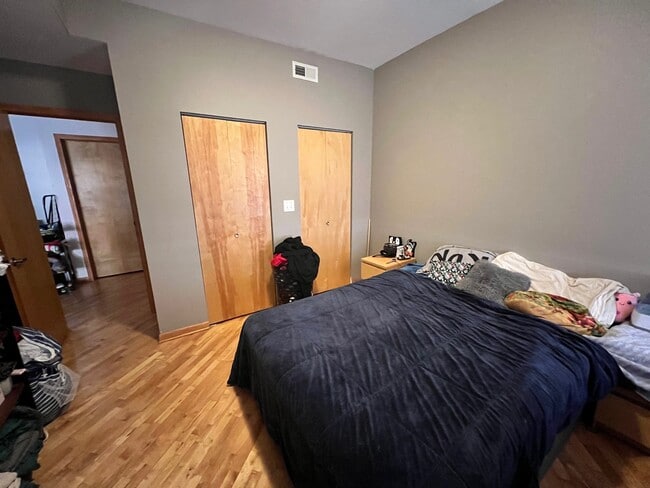 7046-2 Bed 1 - Greenleaf-Paulina Apartments