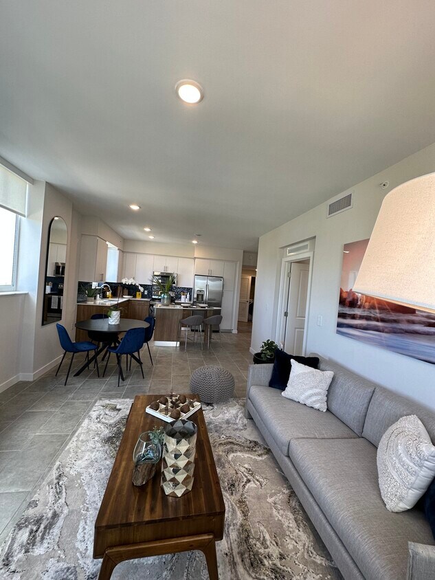 Foto principal - 2620 E Marina Bay Dr