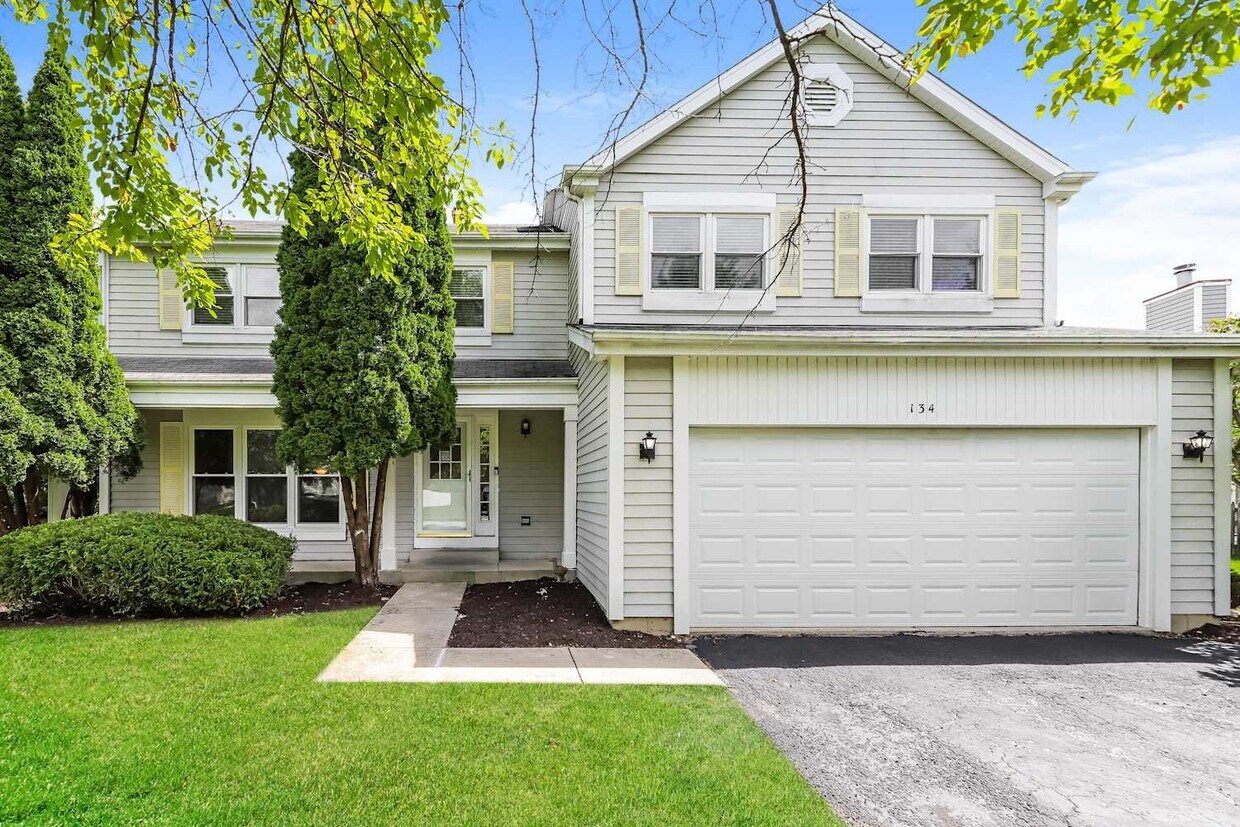 Foto principal - 134 Brookwood Ln E