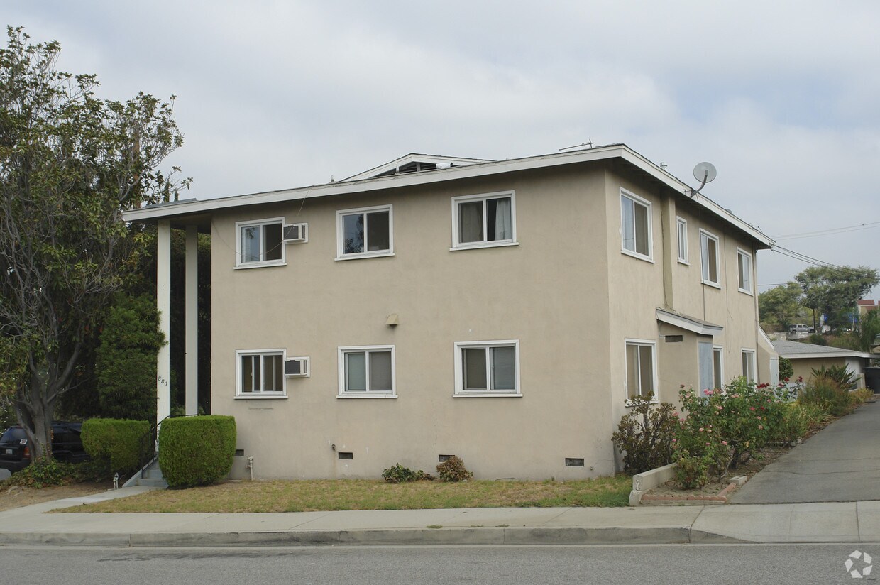 Building Photo - 881 Carillo Dr