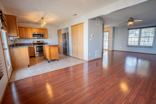 Foto del edificio - 5500 Glendalough St