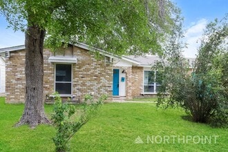 Building Photo - 1060 Richmond Dr