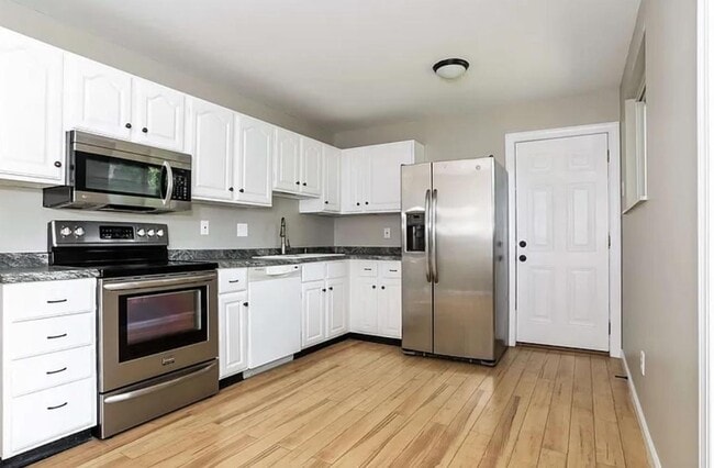 Building Photo - 53 Beckford Dr