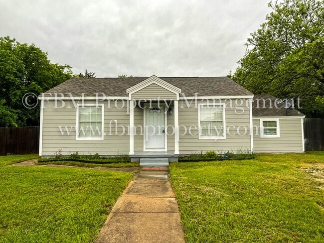 Building Photo - 207 Kirksey St