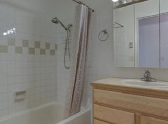 Building Photo - 8612 Boundary Ave