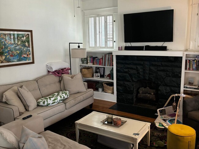 Foto del edificio - 2256 Evelyn Ave