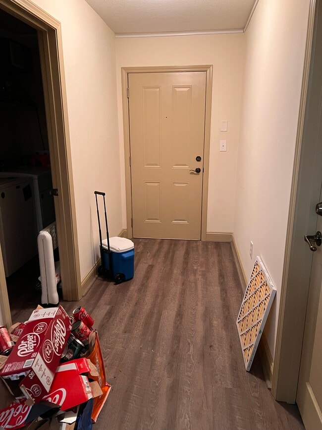 Building Photo - 1711 Muscovy Way