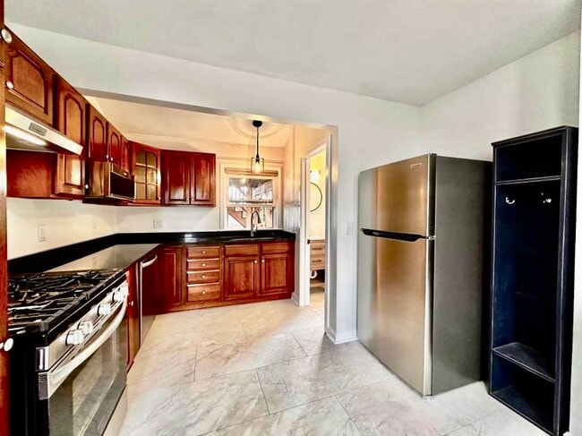 Building Photo - 4 Prospect Pl