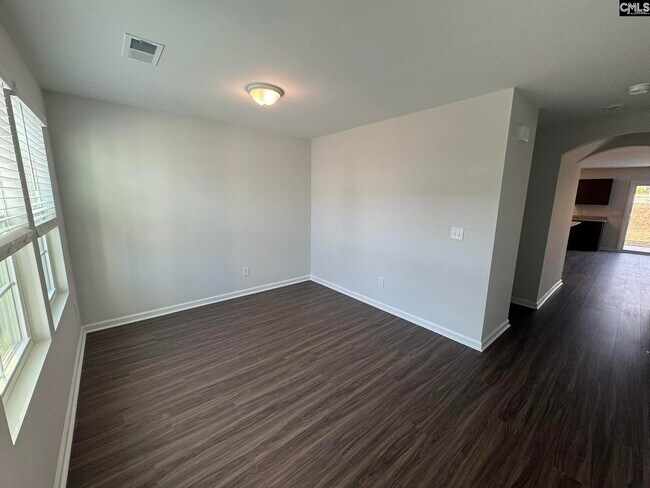 Foto del edificio - 3052 Hallsdale Dr