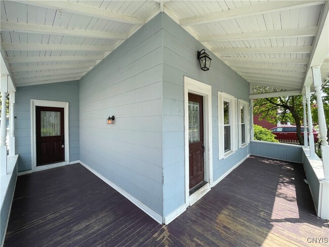 Building Photo - 125 East Ave
