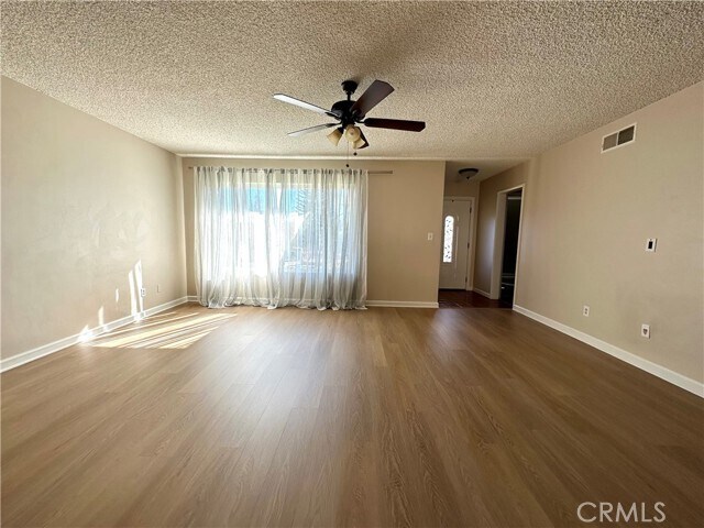 Foto del edificio - 120 E 51st St
