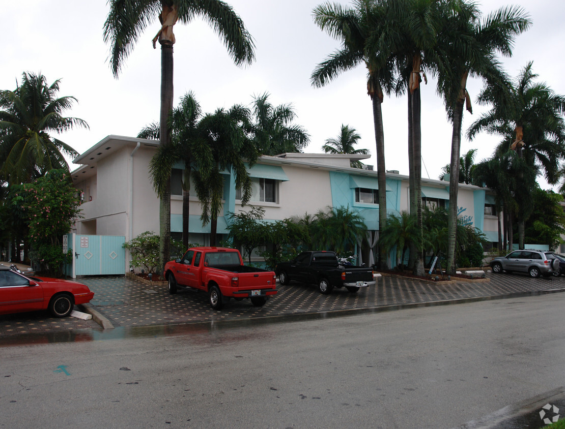 Building Photo - 132 Isle Of Venice Dr