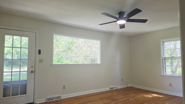 Building Photo - 67 Joyner Ave