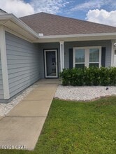 Building Photo - 122 N Shoreview Dr.