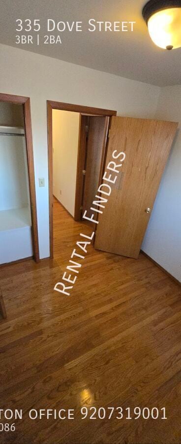 Building Photo - 335 Dove St