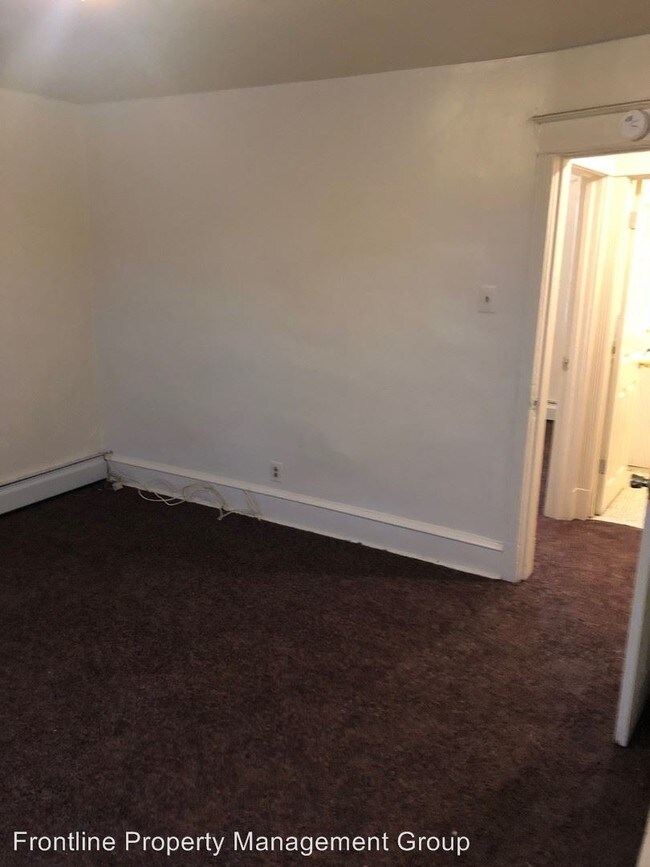 Building Photo - 2 br, 1 bath House - 606 Copley Road
