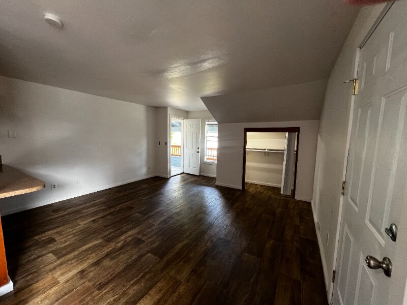Foto principal - 315 S Main St