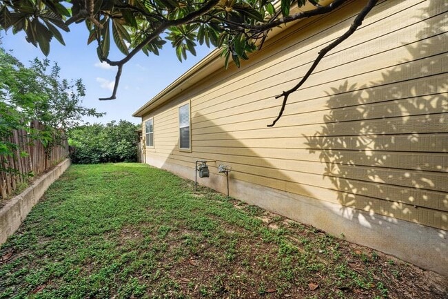 Building Photo - 5625 Signal Point