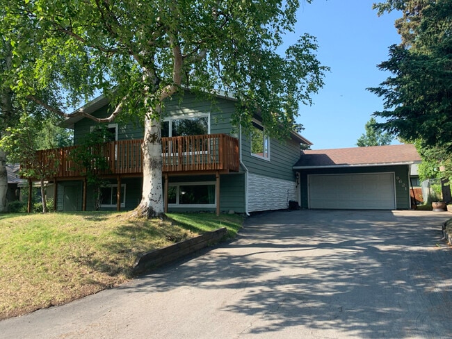 Building Photo - 8621 Leeper Cir