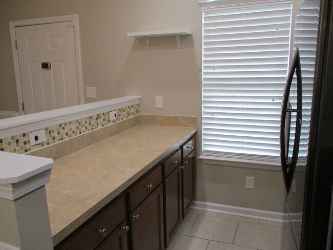 Foto del edificio - 3 Bedroom Townhouse with a Loft Area and a...