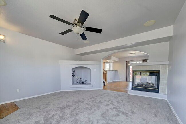 Building Photo - 2233 Pinyon Jay Dr