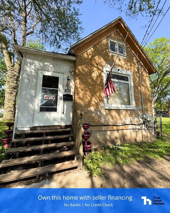 Building Photo - 1831 S Livingston St