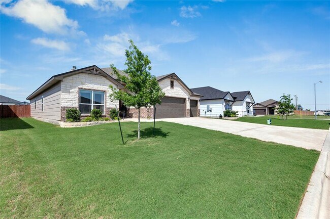 Foto del edificio - 8508 Glade Dr