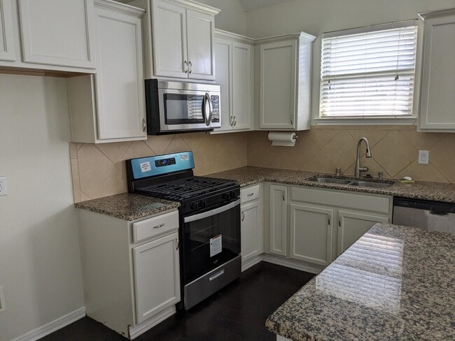 Foto del edificio - 18507 Magnolia Dell Dr