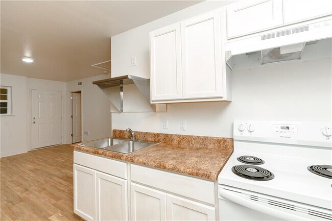 Foto del edificio - 7513 Old Shell Rd