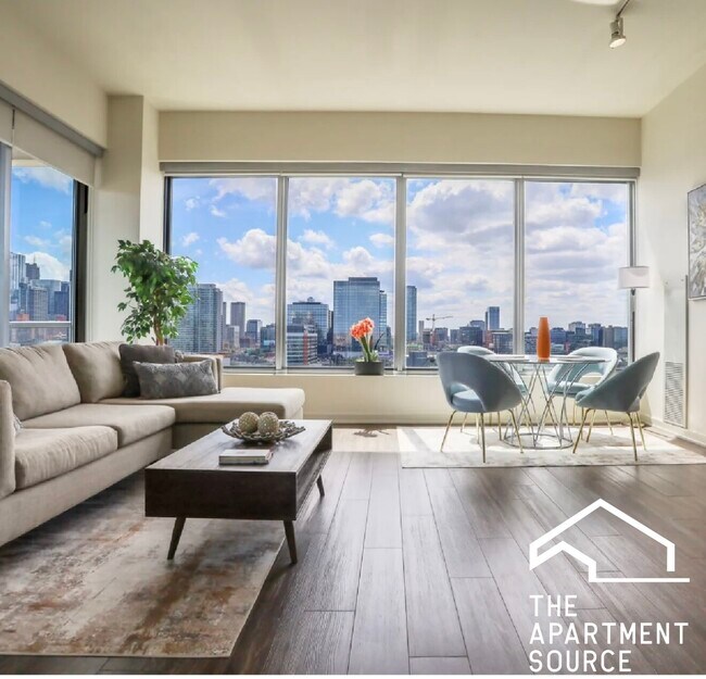 Photo - 910 W Huron St Apartment