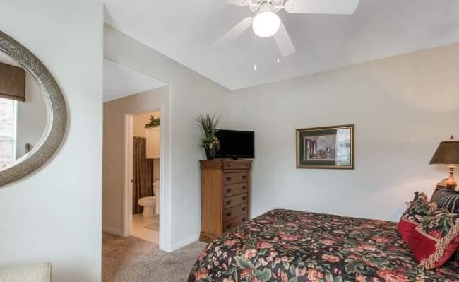 Building Photo - 2 bedroom in Spring TX 77373
