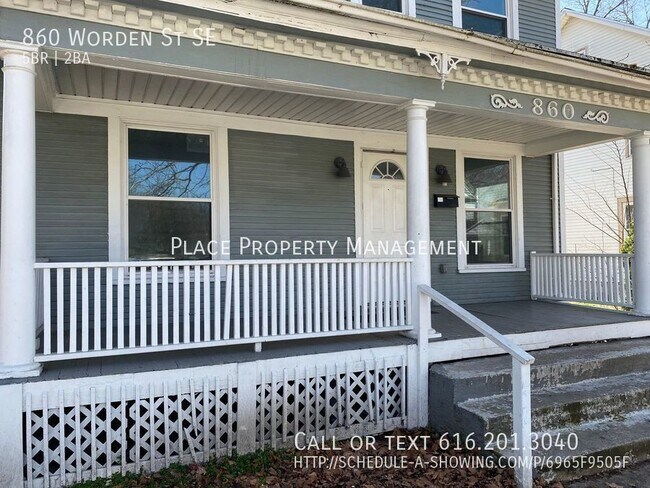 Foto del edificio - 860 Worden - LARGE 5-bedroom, 2-bath house!