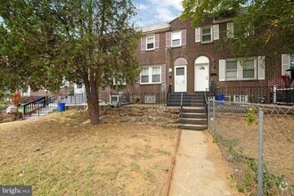 Building Photo - 477 Raritan St
