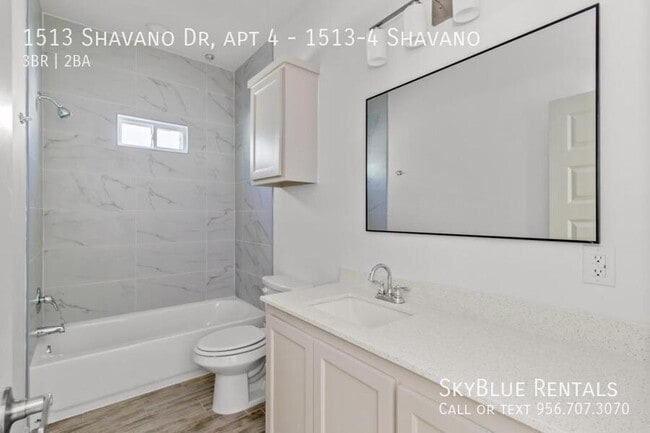 Building Photo - 1513 Shavano Dr