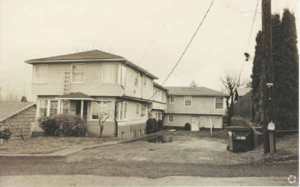 Building Photo - 4726 NE 109th Ave