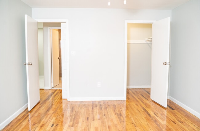 Building Photo - Kenmore Apartments