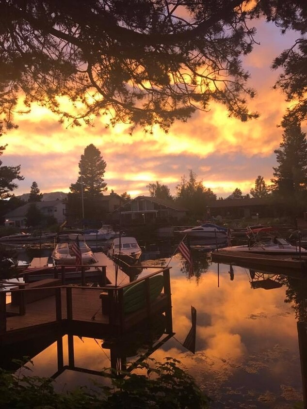 2207 Monterey Dr, South Lake Tahoe, CA 96150 House Rental in South