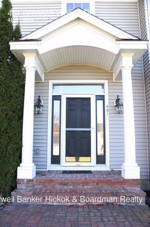 481 Brennan Woods Dr, Williston, VT 05495 Townhome Rentals in