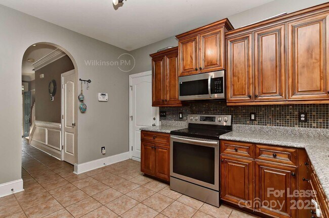 Building Photo - 13835 Cedar Pond Cir