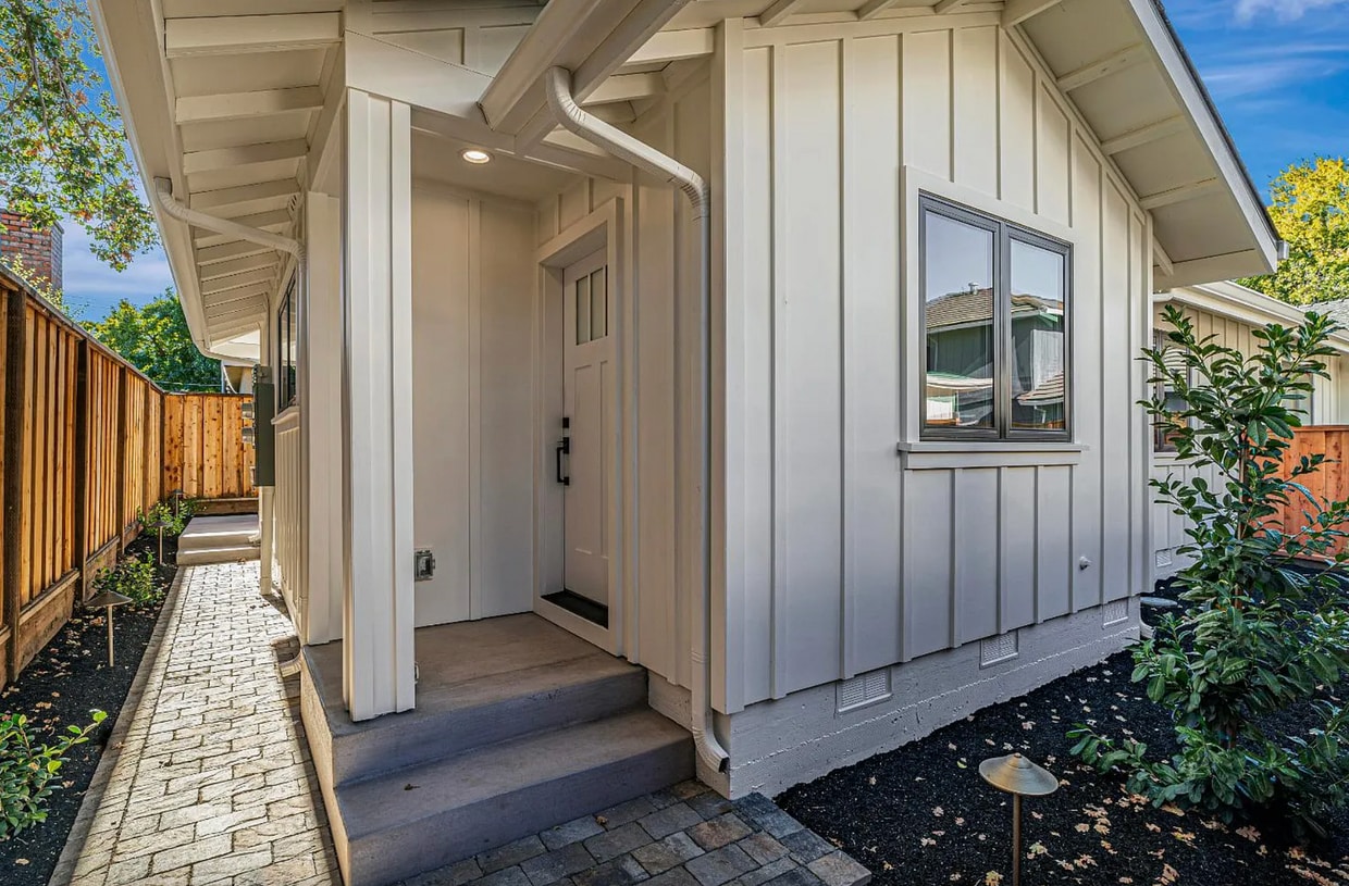 Primary Photo - Welcome to The Grove on Kentfield, located...