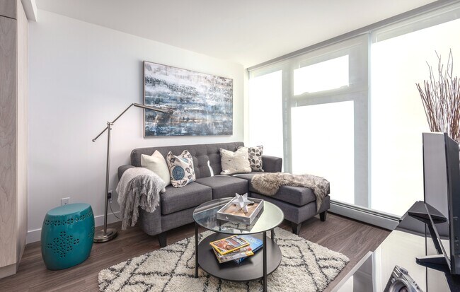 Photo du bâtiment - *Special Offer Available* Garden View 1-BR...