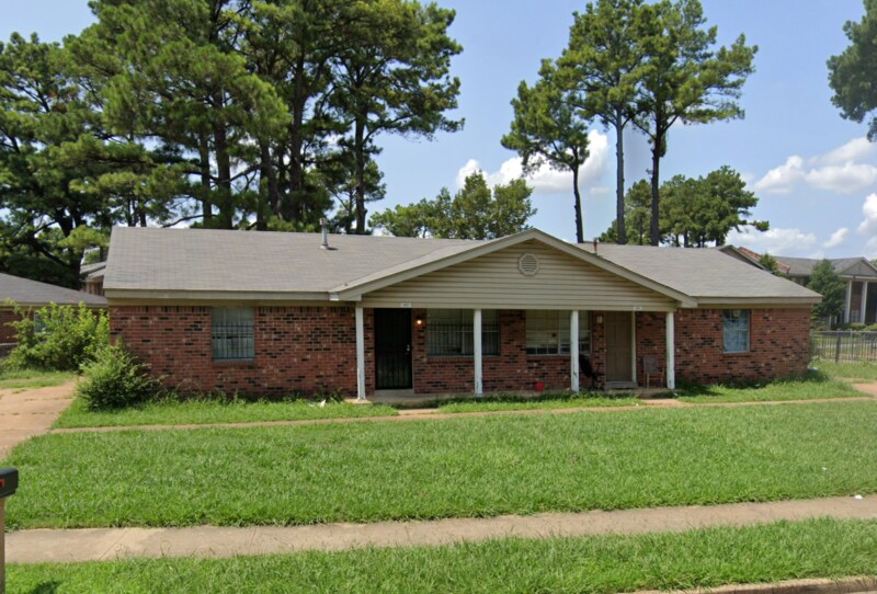 Primary Photo - 3187 Ashwood St